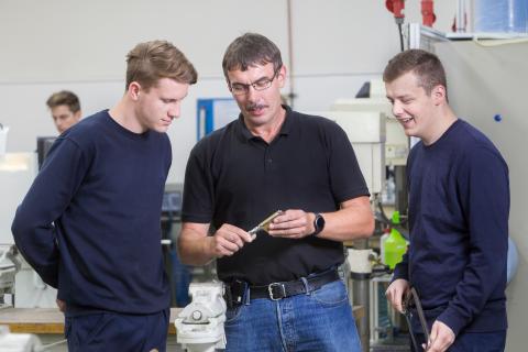 Stefan Schröer, Ausbildung